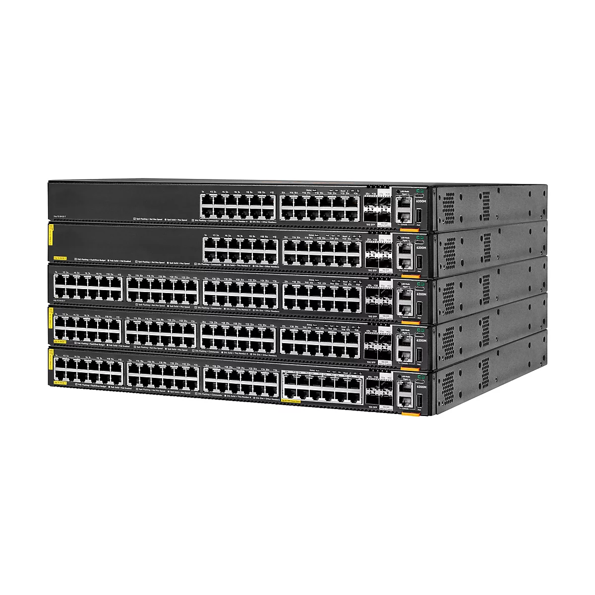 Mehrere schwarze Netzwerk-Switches, die übereinander gestapelt sind. Sie haben viele Ports und Anschlüsse auf der Vorderseite, mit Beschriftungen und Anzeigen.