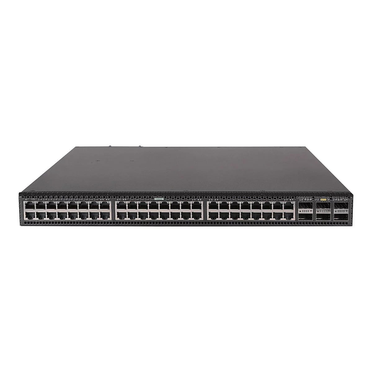 Ein schwarzer Netzwerk-Switch mit zahlreichen Anschlüssen vor weißem Hintergrund.