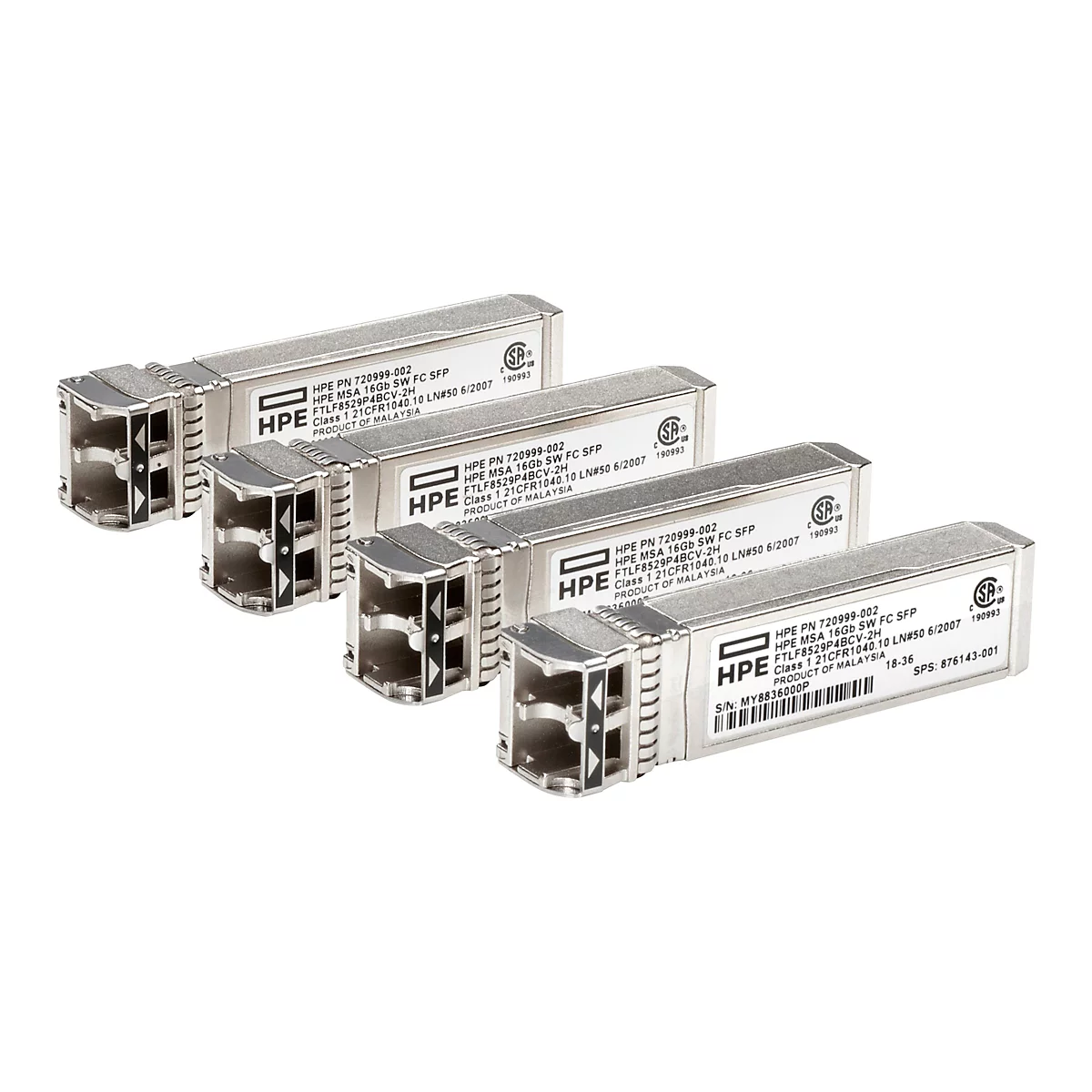 Mehrere metallfarbene SFP-Module, teilweise beschriftet mit HPE-Logos und Produktinformationen, auf weißem Hintergrund.