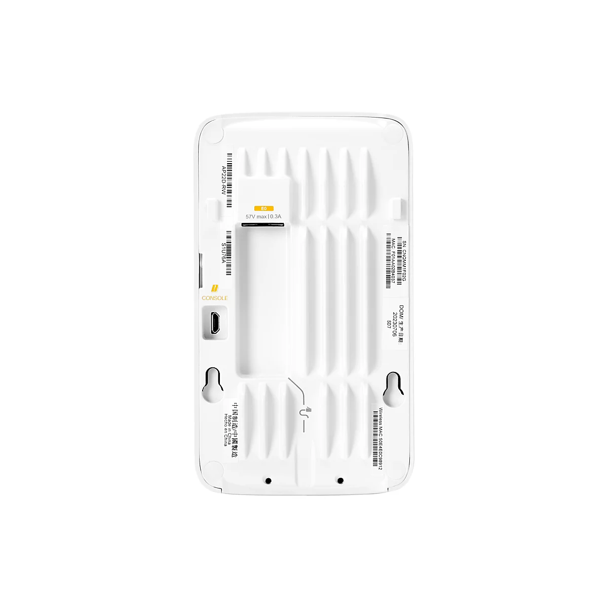 Rückseite eines weißen Access Points mit Barcodes, Anschlüssen und technischen Datenaufklebern.