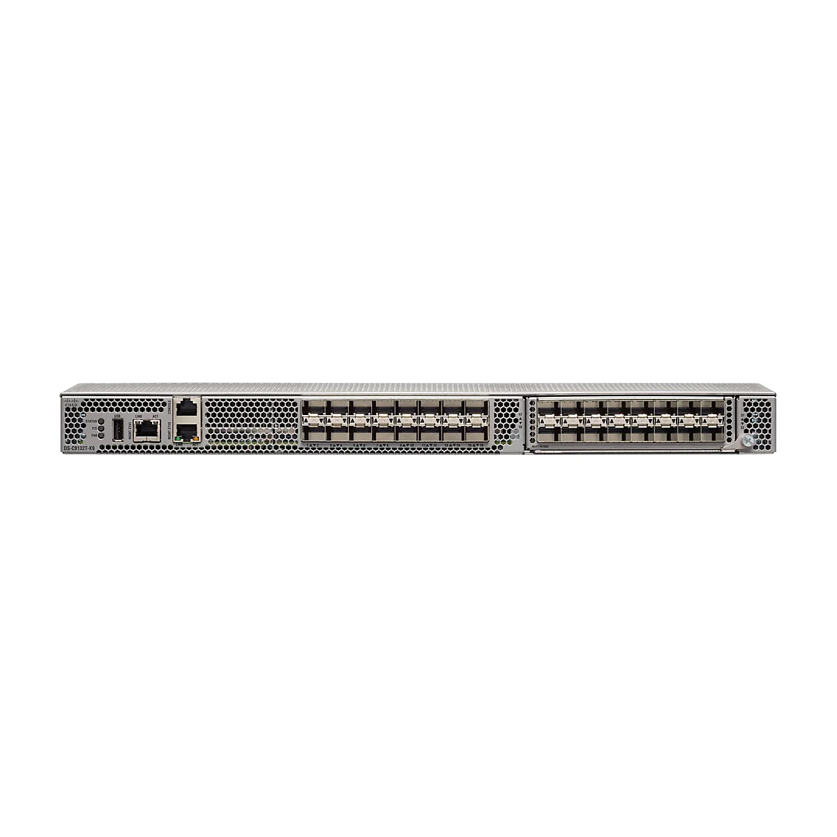 Cisco DS-C9132T-K9 Netzwerk-Switch, silbernes Gehäuse mit zahlreichen Anschlüssen und LED-Statusanzeigen.