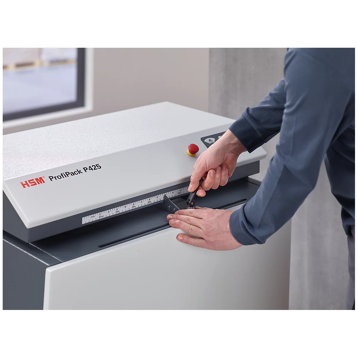 HSM ProfiPack P425 opvulmachine, verrijdbaar, instelbare werkbreedte &amp; volume, LED-display, draaistroom, zonder aansluiting voor stofafzuiging
