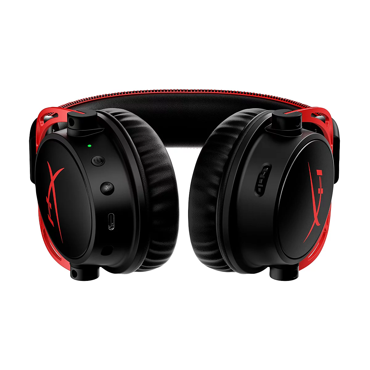 Schwarzes Gaming-Headset mit roten Akzenten. Auf den Ohrmuscheln ist ein rotes Logo zu sehen. Detailansicht auf weißem Hintergrund.