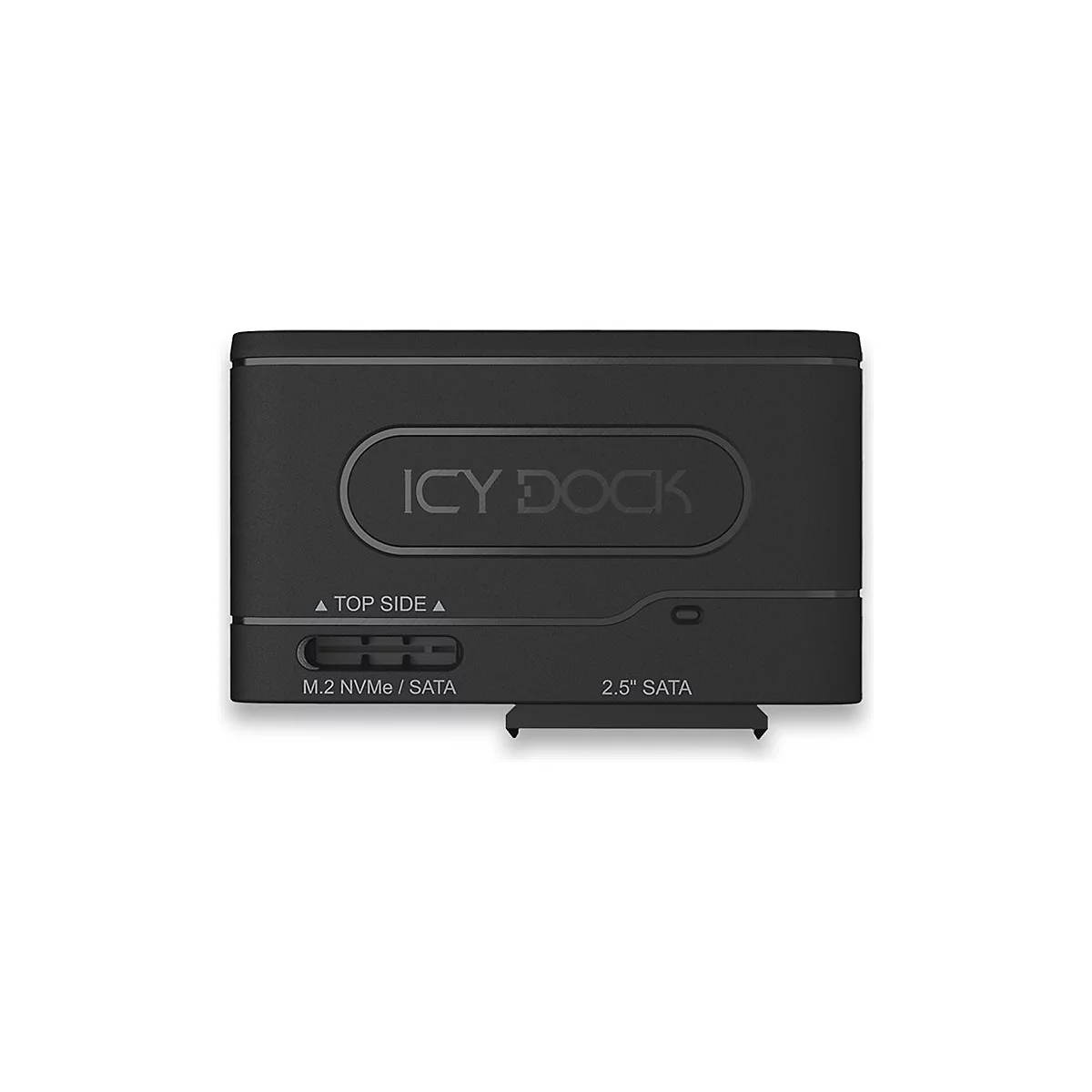 Schwarzer Icy Dock Adapter, obere Beschriftung, Top Side und M.2 NVMe / SATA; darunter 2,5 SATA.