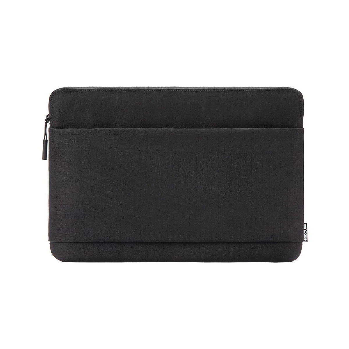 Schwarze Laptoptasche mit Reißverschluss und kleinem Logo am Rand.