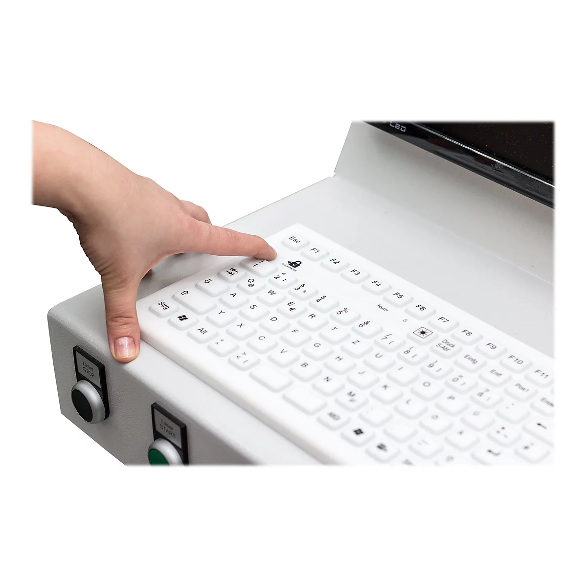 Eine Hand drückt die Esc-Taste auf einer weißen Tastatur. Links befinden sich Knöpfe mit der Aufschrift „Laser STOP“ und „Laser START“.