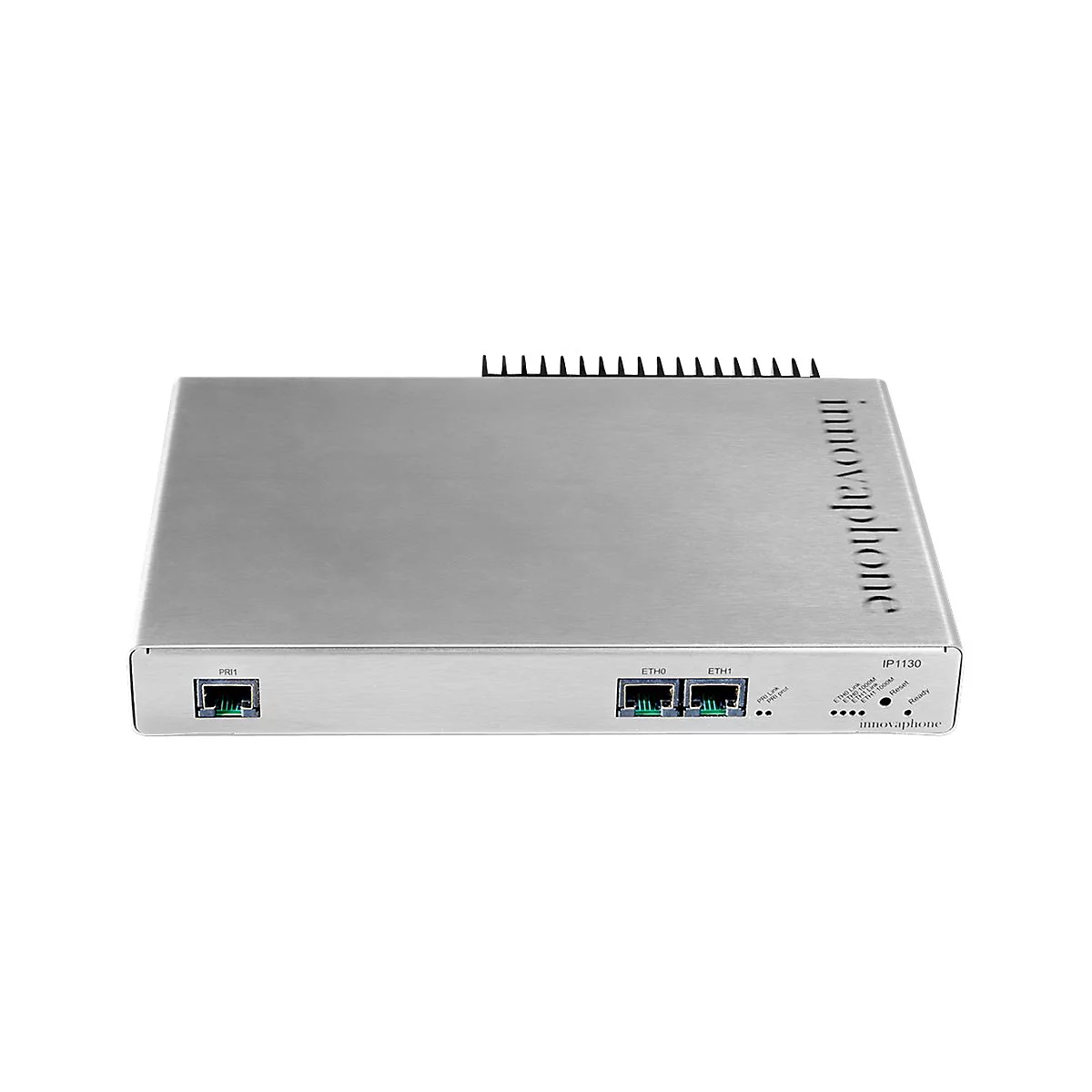 Silberfarbenes Innovaphone IP1130 Gerät mit Anschlüssen, Beschriftung und Kühlrippen.