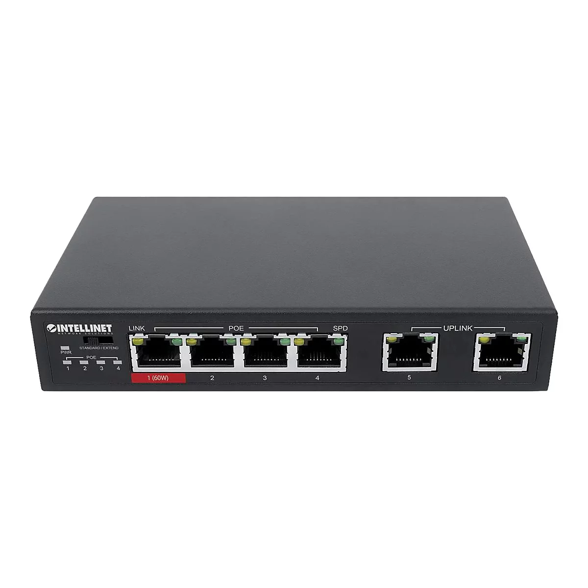 Schwarzer Intellinet PoE-Netzwerk-Switch mit vier PoE-Ports und zwei Uplink-Ports vor weißem Hintergrund.
