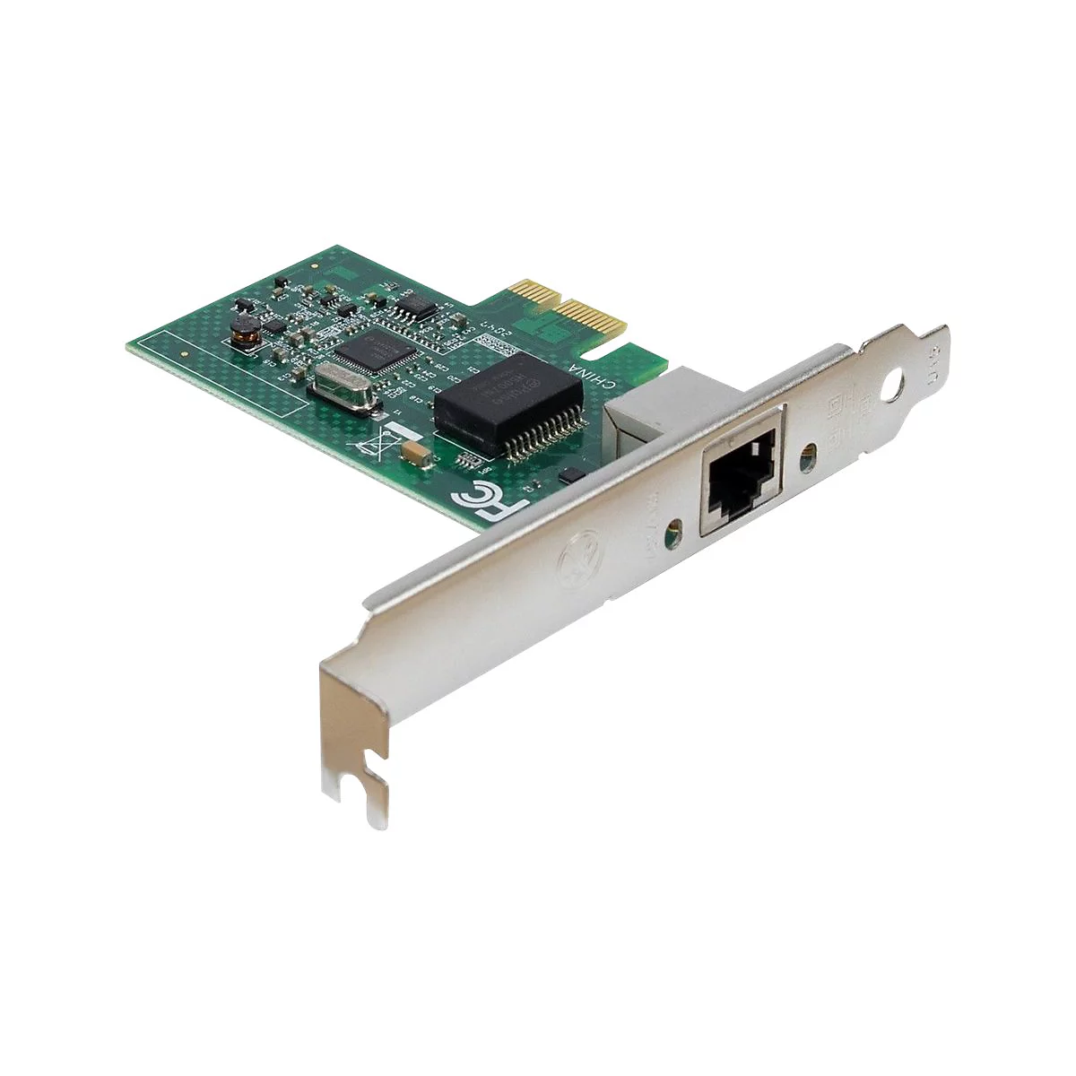Netzwerkkarte mit grünem PCB, Ethernet-Anschluss und silberner Metallblende vor weißem Hintergrund.