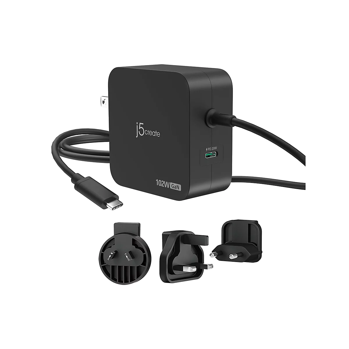 Chargeur noir avec câble et adaptateurs interchangeables. Sur le chargeur, il est écrit "j5create" et "102W GaN".