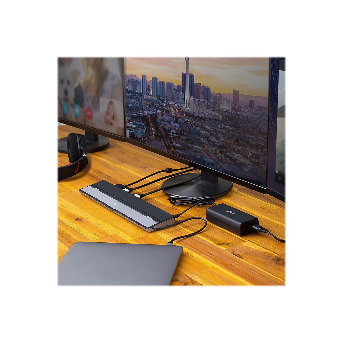 j5create JCD543P - Dockingstation - USB-C 3.1 Gen 1 - VGA, 2 x HDMI, DP - 1GbE - 100 Watt