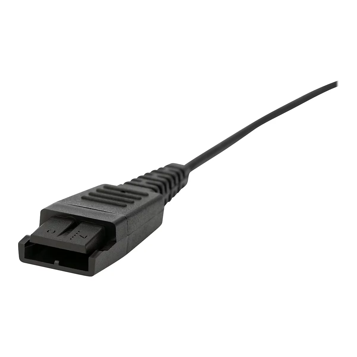 Ein schwarzer Stecker, der an einem schwarzen Kabel befestigt ist. Der Stecker ist rechteckig mit zwei Aussparungen.