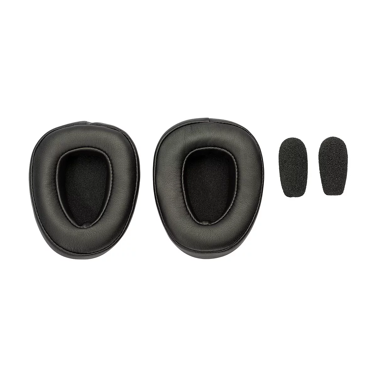 Zwei schwarze Ohrpolster und zwei Mikrofon-Abdeckungen auf weißem Hintergrund.