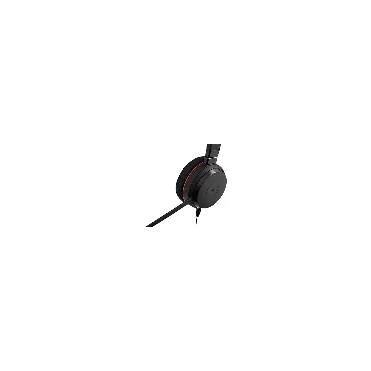 Gros plan d'un casque noir. Un coussin avec une bordure orange, un bras de microphone et un cÃ¢ble sont visibles.