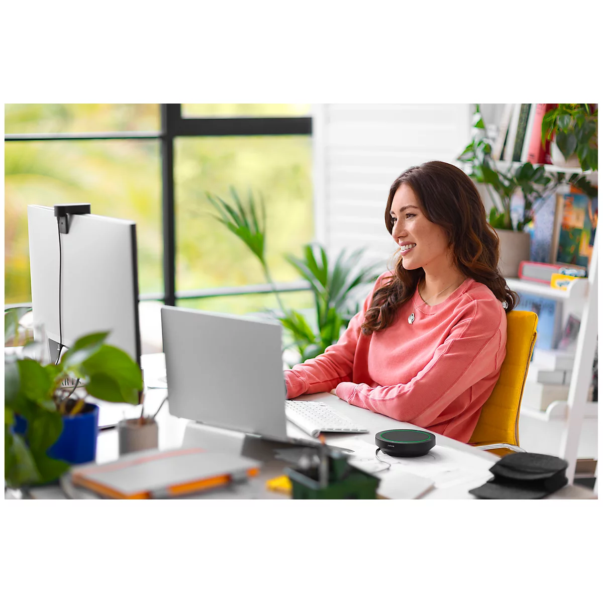 Jabra Speak2 40 handsfree vergaderoplossing, UC geoptimaliseerd, 4 microfoons, noise cancelling, bedraad, USB-C/ -A-poort, donkergrijs