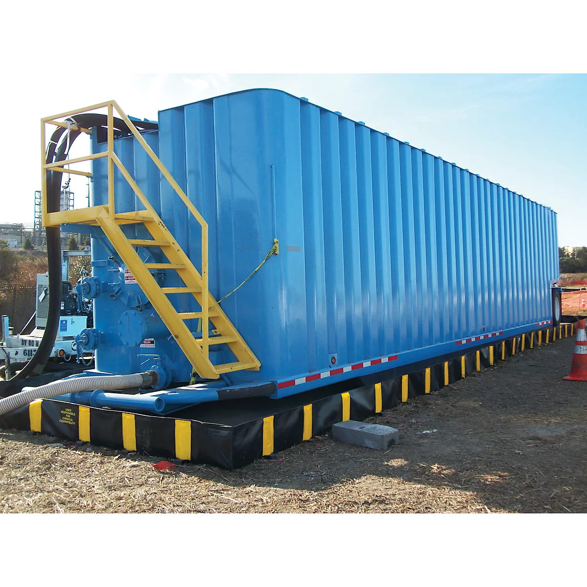 Justrite Leckage-Faltwanne XT, L 3000 x B 2400 mm x H 305, bis 2252 L, schwarz