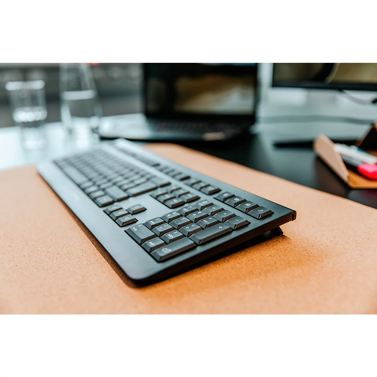 Kabellose Tastatur CHERRY KW 3000, QWERTZ, bis 10 m, USB, inkl. Nummern- & Cursorblock, schwarz