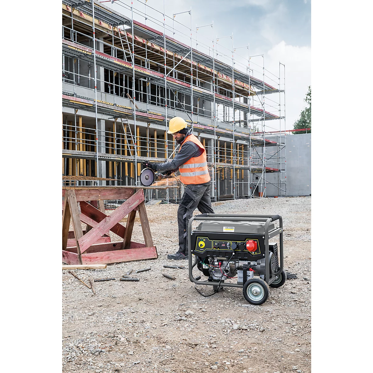Kärcher PGG 8/3 stroomgenerator, benzinemotor, mobiel, 2+7 kW, 25 l, tot 7 uur, 76 dB, spanningsregelaar, beveiliging tegen oliegebrek &amp; overbelasting, elektrische startregelaar