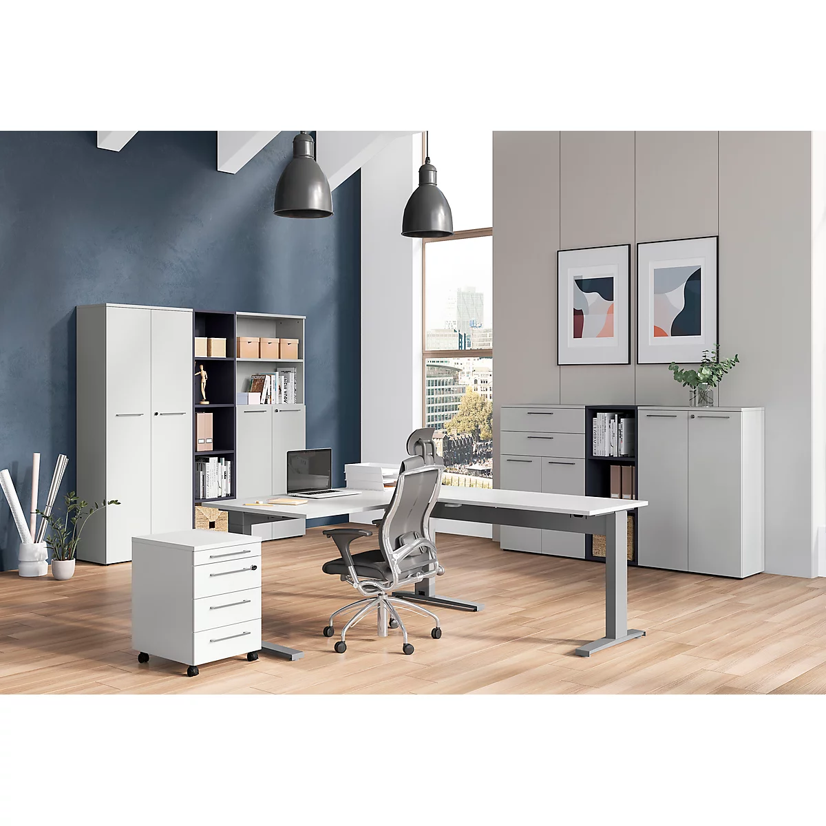 Kast met 2 vleugeldeuren Agenda, 3 OH, B 800 x D 400 x H 1200 mm, lichtgrijs