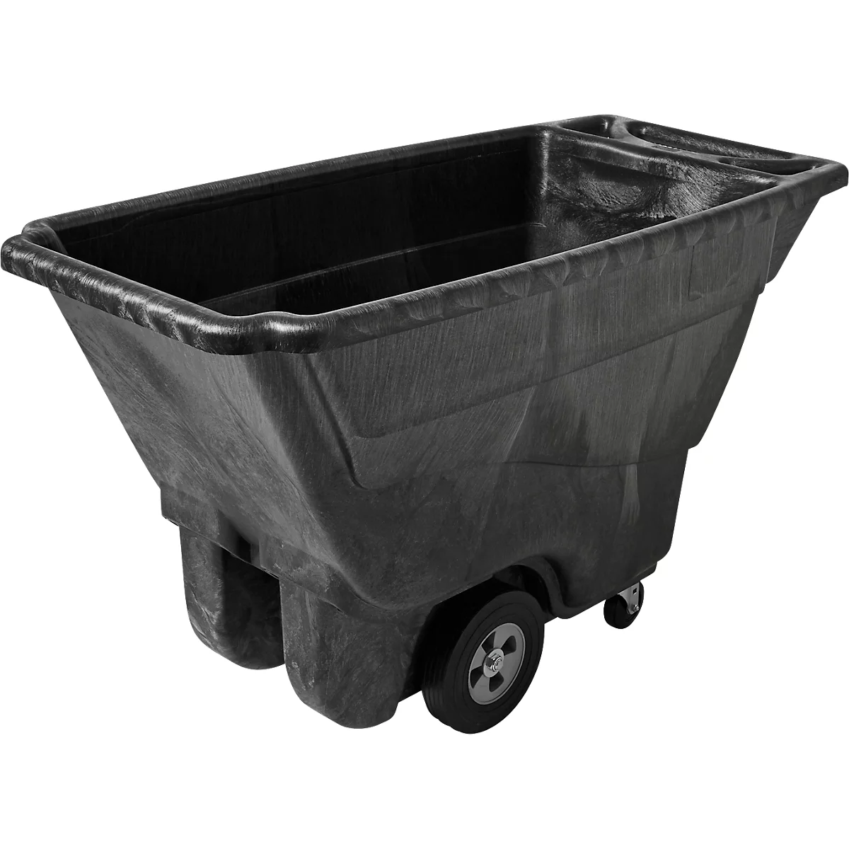 Zwarte kruiwagen met wielen. Rechthoekige container, lichtjes schuin. Wielen met grijze velgen. Handgrepen aan beide uiteinden.