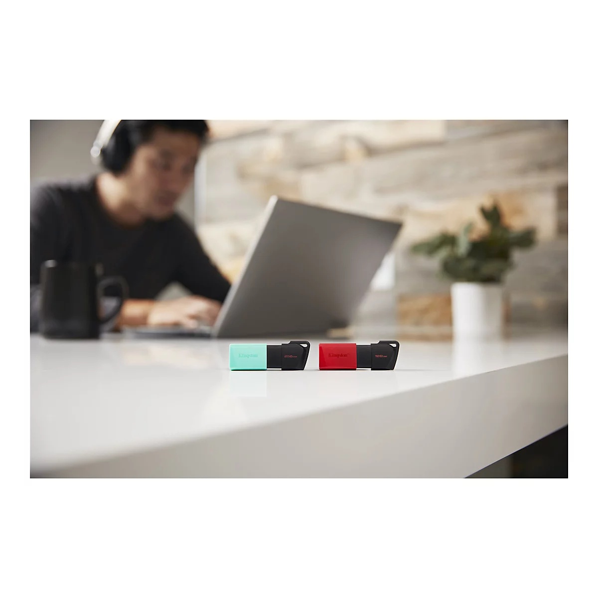 Kingston DataTraveler Exodia M - USB-Flash-Laufwerk - 256 GB