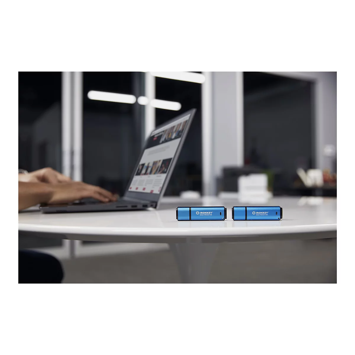 Kingston IronKey Vault Privacy 50C - USB-Flash-Laufwerk - verschlüsselt - 16 GB - USB-C 3.2 Gen 1 - TAA-konform