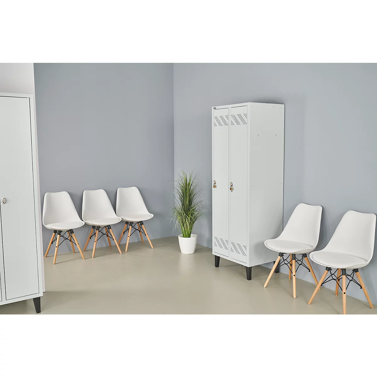 Kledinglocker - 2 compartimenten - B 630 x D 500 X H 1850 mm - met poten – met draaigrendelslot - lichtgrijs RAL 7035/lichtgrijs RAL 7035 – ons merk Schäfer Shop Pure