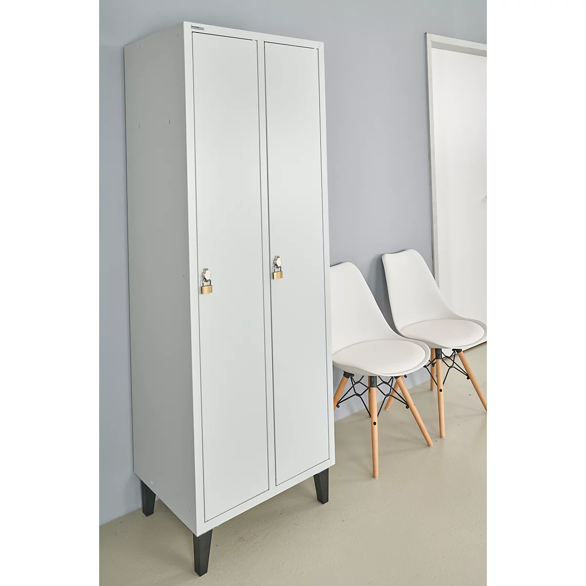 Kledinglocker - stalen - 2 compartimenten - met voeten - B 630 x D 500 X H 1850 mm- hoedenplank, kledingstang - met draaigrendelslot - lichtgrijs/lichtgrijs - ons merk Schäfer Shop Pure