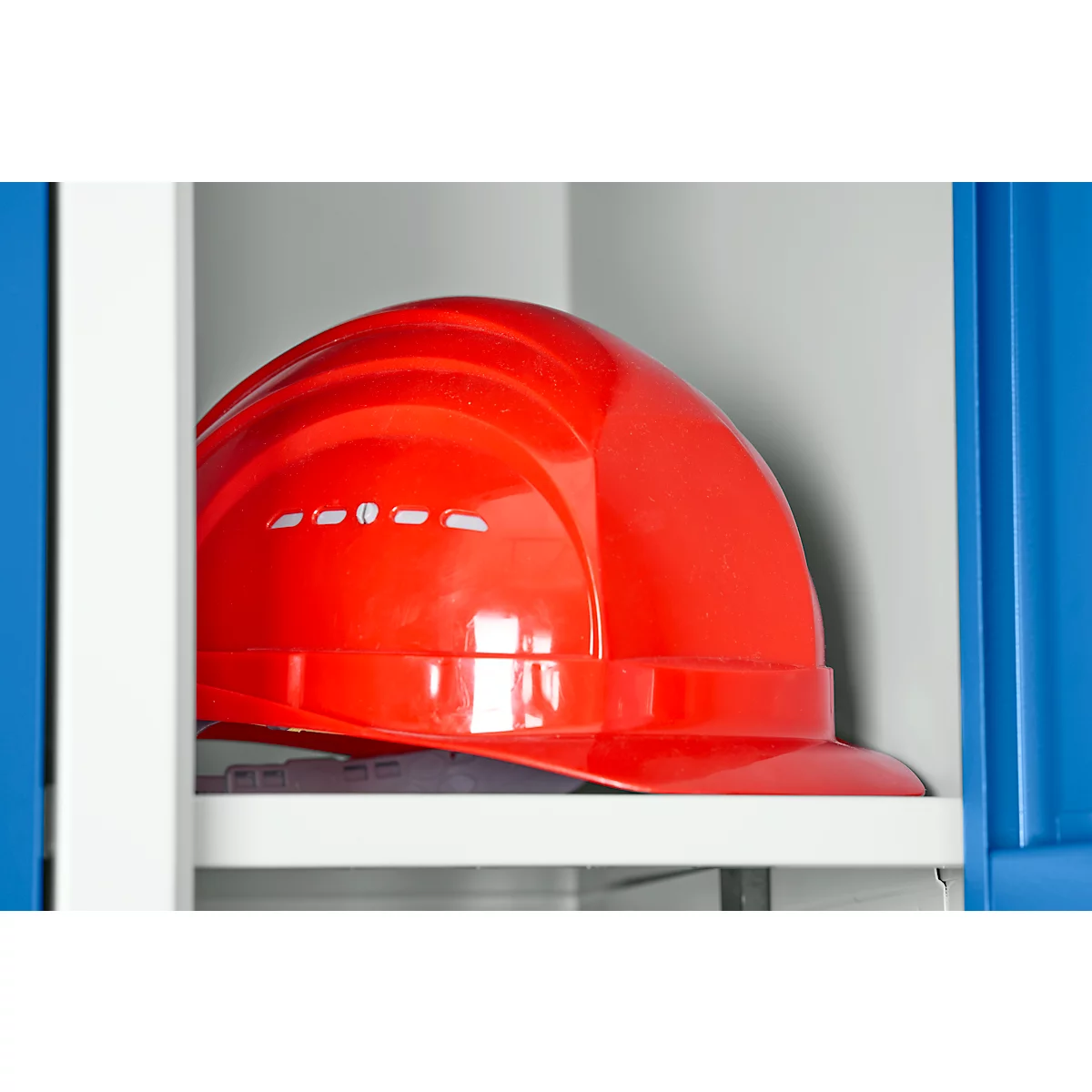 Kledinglocker - stalen - B 1170 x H 1800 mm - 4 deuren - draaislot- lichtgrijs en gentiaanblauw