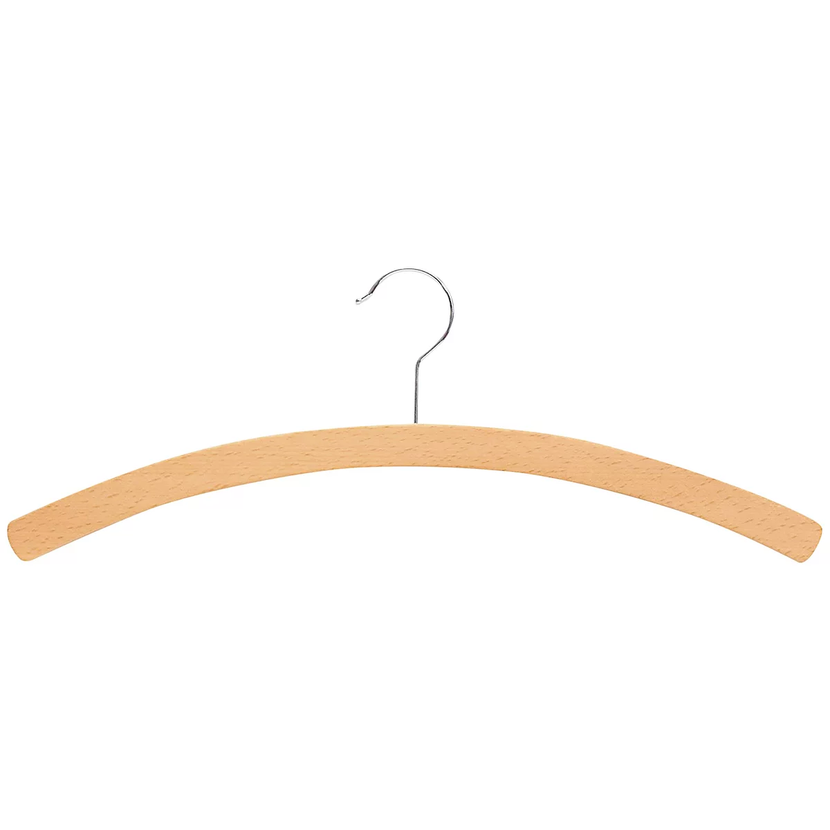 Een houten kledinghanger met een metalen haak, tegen een witte achtergrond.