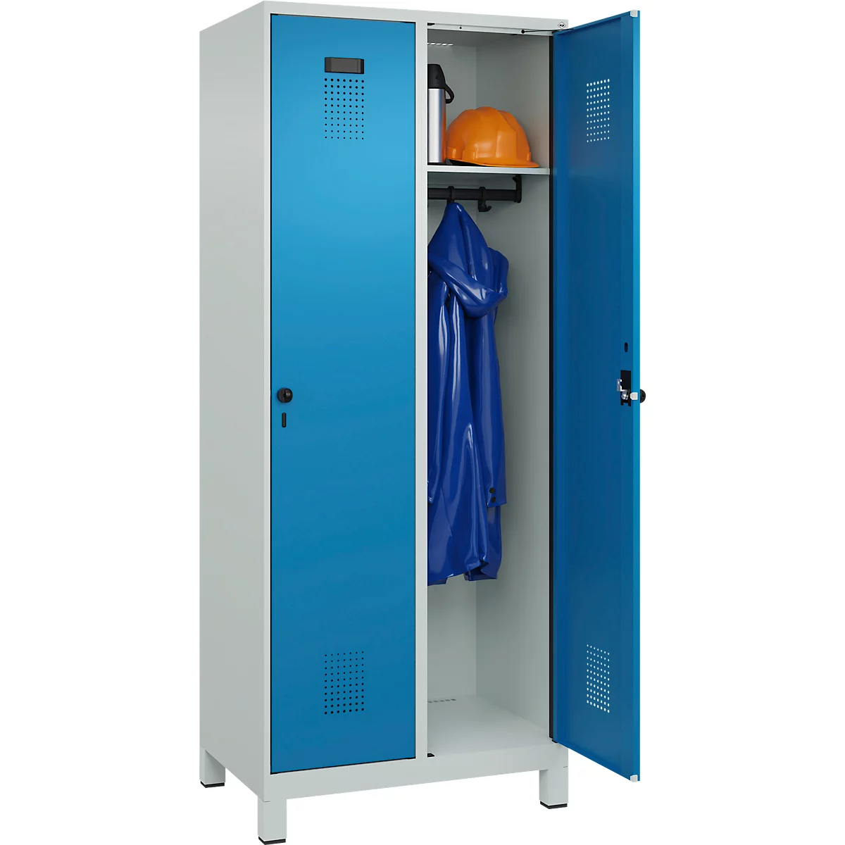 Kleiderspind C+P Evolo Plus, 2 Abteile, 400 mm Abteilbreite, mit Füßen, Anschlag rechts, B 800 x T 500 x H 1950 mm, Drehriegel, lichtgrau/lichtblau