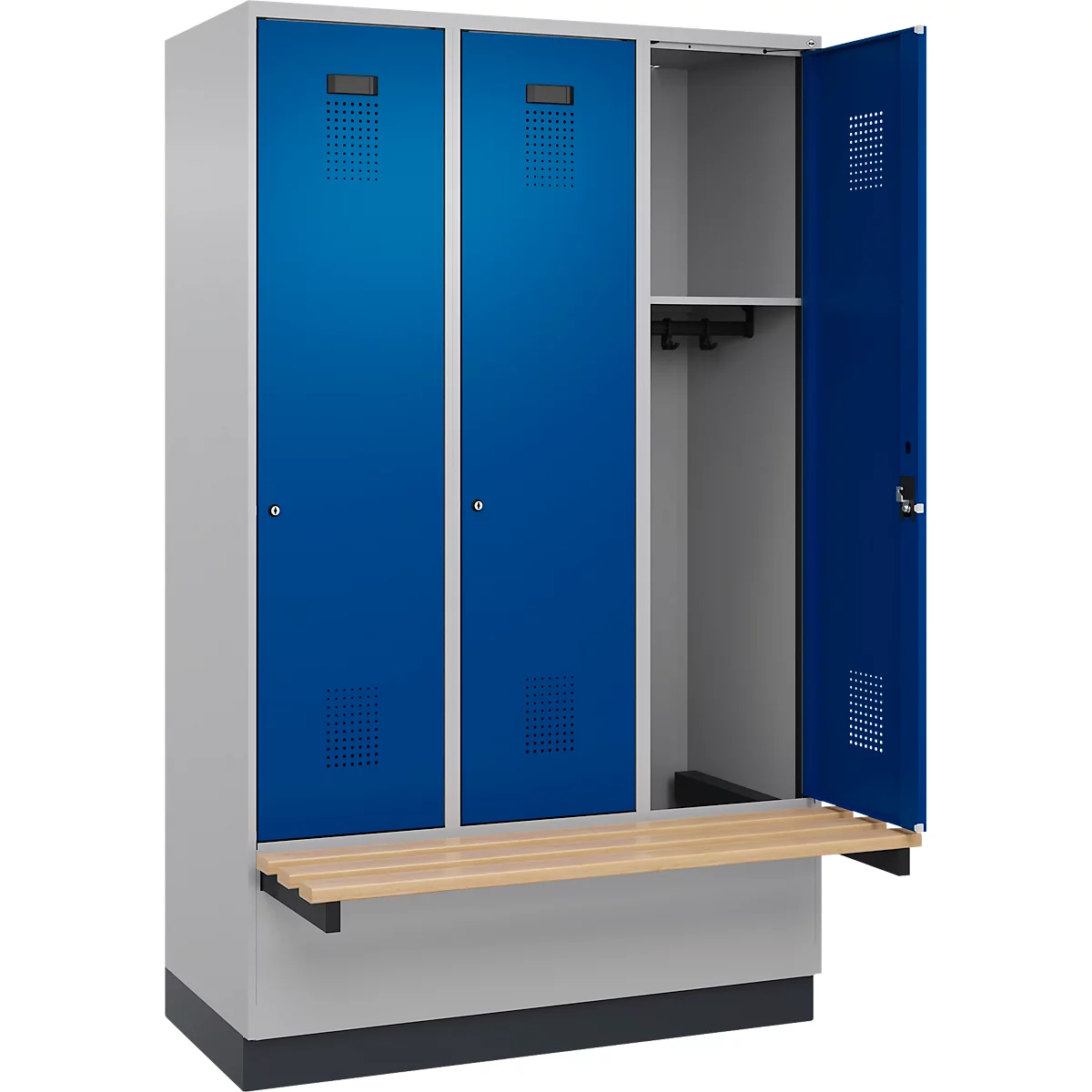 Kleiderspind C+P Evolo Plus, 3 Abteile à 400 mm Breite, Sockel, schwebende Sitzbank, B 1200 x T 815 x H 1950 mm, Zylinder, weißaluminium/enzianblau