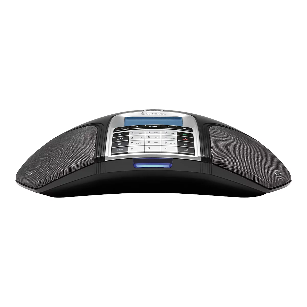 Schwarzes Konftel Konferenztelefon mit Tastenfeld und Display vor weißem Hintergrund.