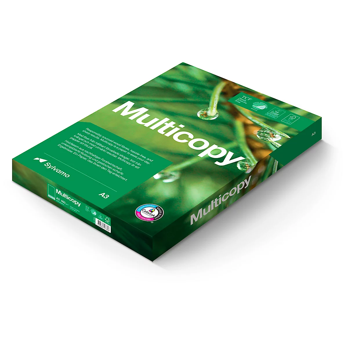 Grünes Papierpaket mit dem Schriftzug „Multicopy“. Im Hintergrund ein unscharfer Naturhintergrund mit Wassertropfen.