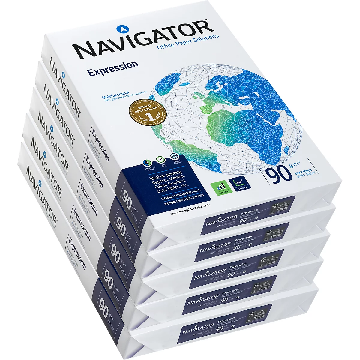 Ein Stapel Papierpackungen, bedruckt mit dem Navigator-Logo und Produktbezeichnungen. Der Stapel zeigt die Verpackung mit einer Weltkarte an.