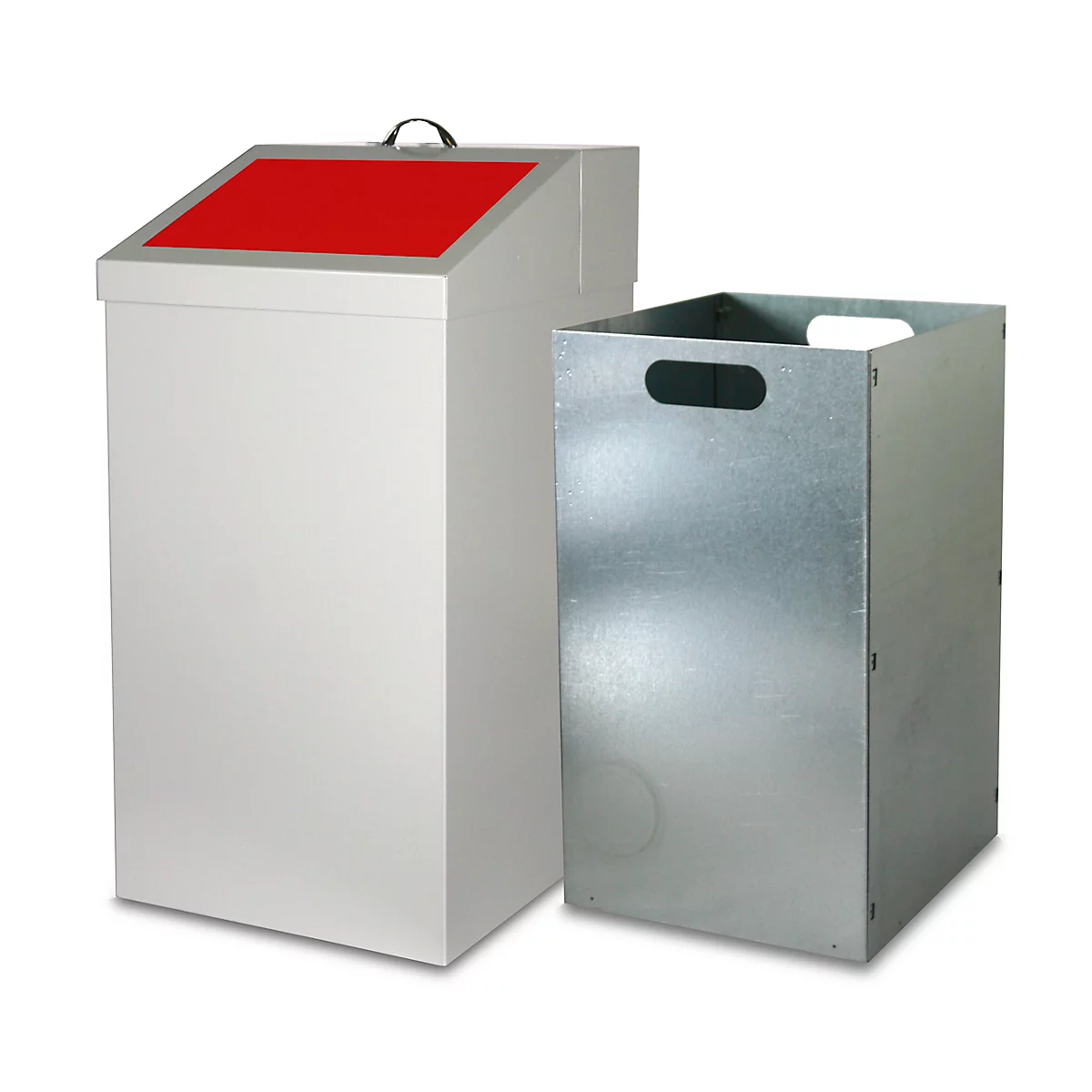 Twee vuilnisbakken: een witte met een rode deksel en handgreep, en een grijze, open container.