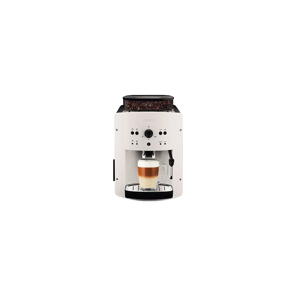 Weiße Krups Kaffeevollautomat mit Bohnenbehälter und einer frisch zubereiteten Latte Macchiato im Glas.