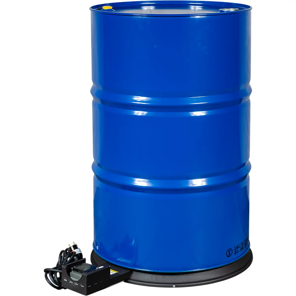 Blauer Metallfass auf einer schwarzen Heizplatte mit Kabel.