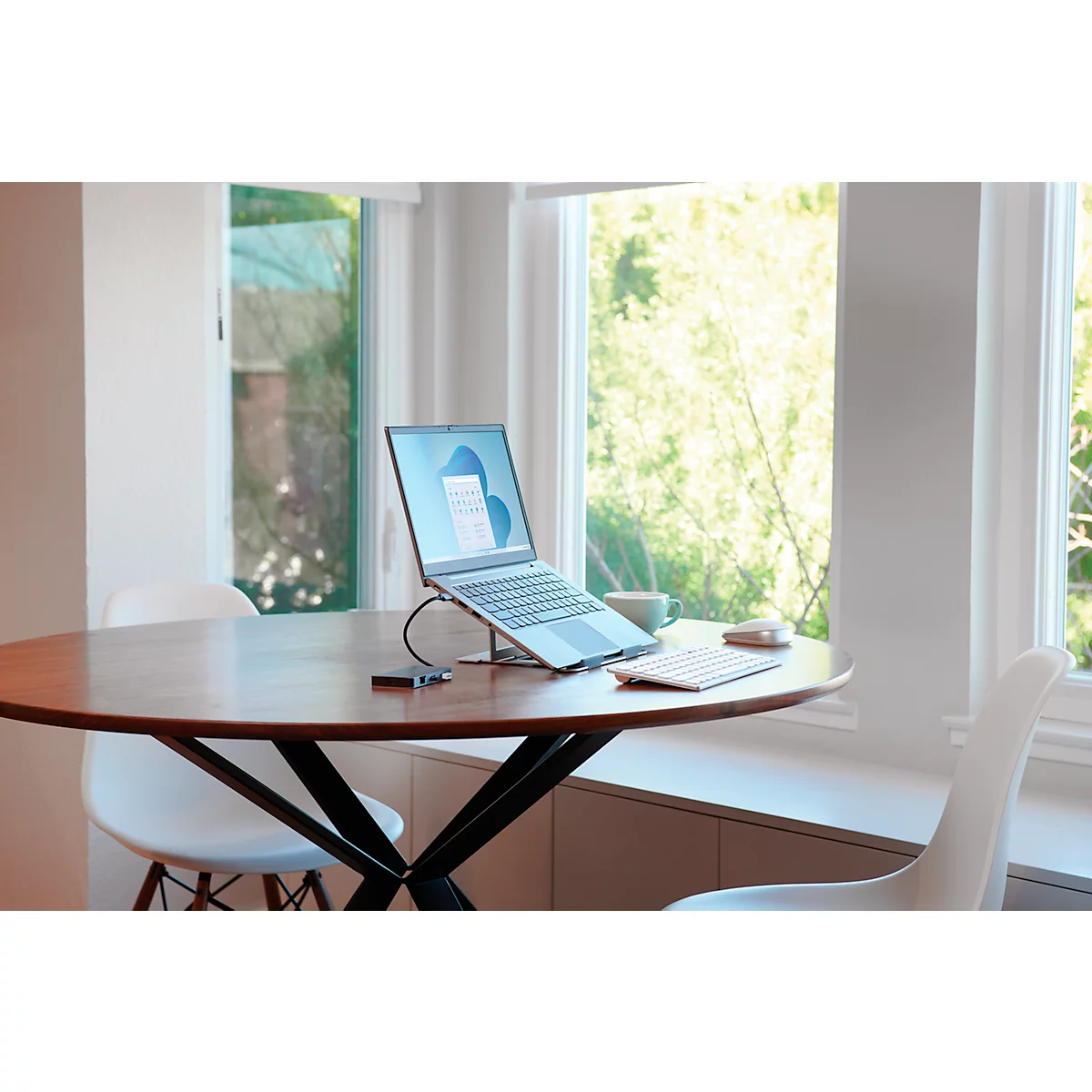 Laptopständer Kensington Easy Riser™ K50417WW, bis 16”, 6-stufig höhenverstell- und neigbar, faltbar, B 239 x T 14 x H 239 mm, Aluminium, silber