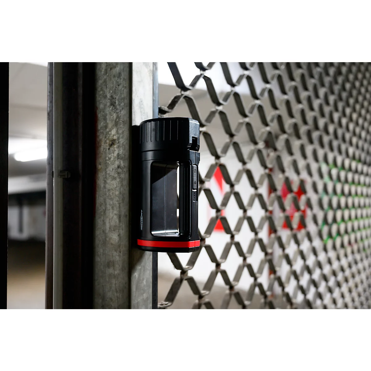 LED-handlamp Ansmann HS20R Pro, dimbaar, 1700 lm, bereik 500 m, tot 7 uur, lithium-ion-accu, B 215,5 × D 81,5 × H 105 mm