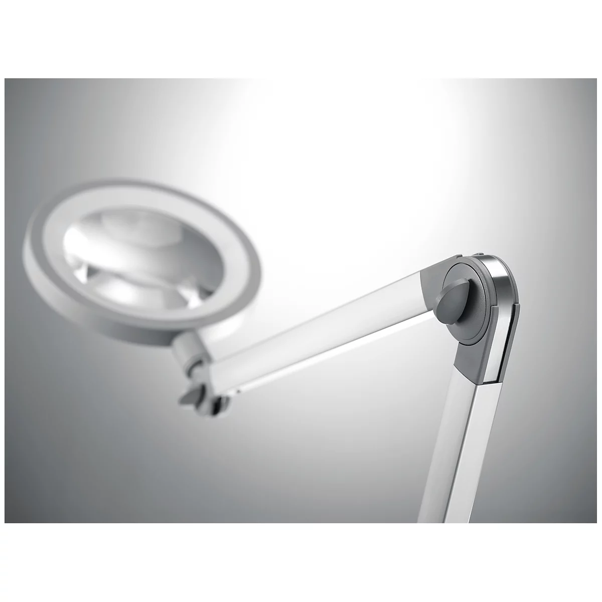 LED-loeplamp Waldmann MLD, 3,5 dioptrie-objectief, traploos dimbaar, 12 W, 792 lm, 5000 K, aluminium profiel