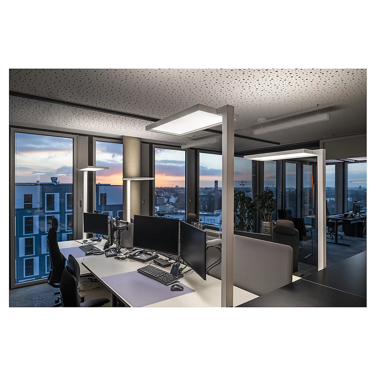 LED-Tischleuchte SLV Worklight, Touch-Dimmer, 7600 Lumen, 79 W, 200-240 V, PIR-Sensor, festverbaute LEDs, L 692 x B 310 x H 1200 mm, weiß