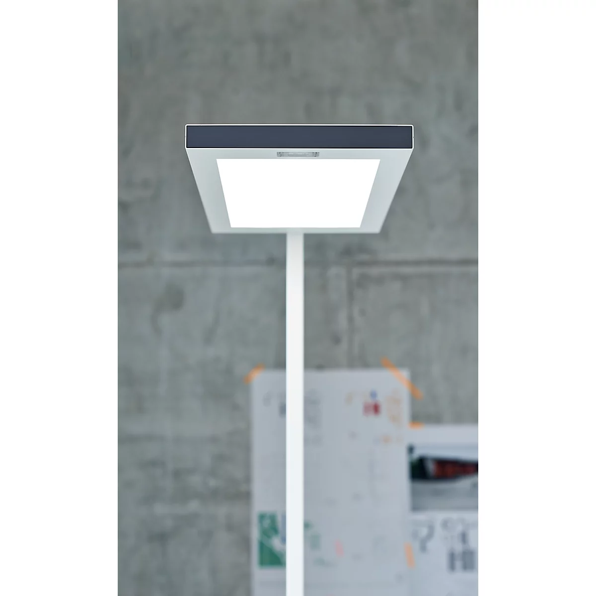 LED-vloerlamp Waldmann LAVIGO, 112 W, 15250 lm, 4000 K, dimbaar, multifunctionele drukknop, bewegings- &amp; daglichtsensor, direct/indirect licht, zilver
