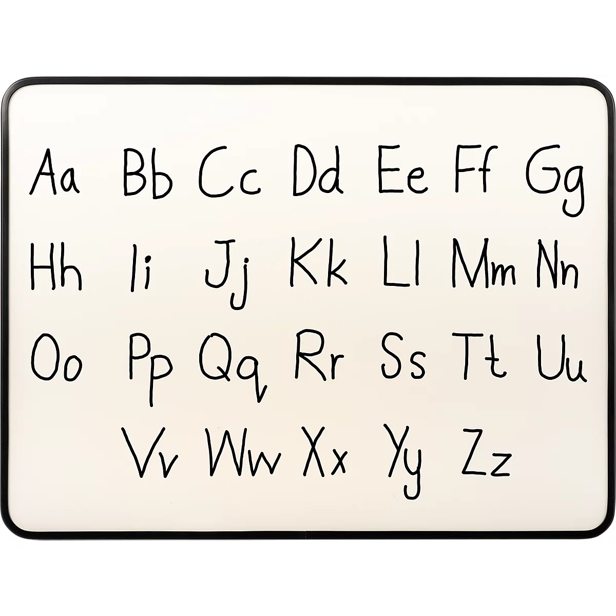 Ein Whiteboard zeigt das lateinische Alphabet in Groß- und Kleinbuchstaben, handgeschrieben mit schwarzem Stift.