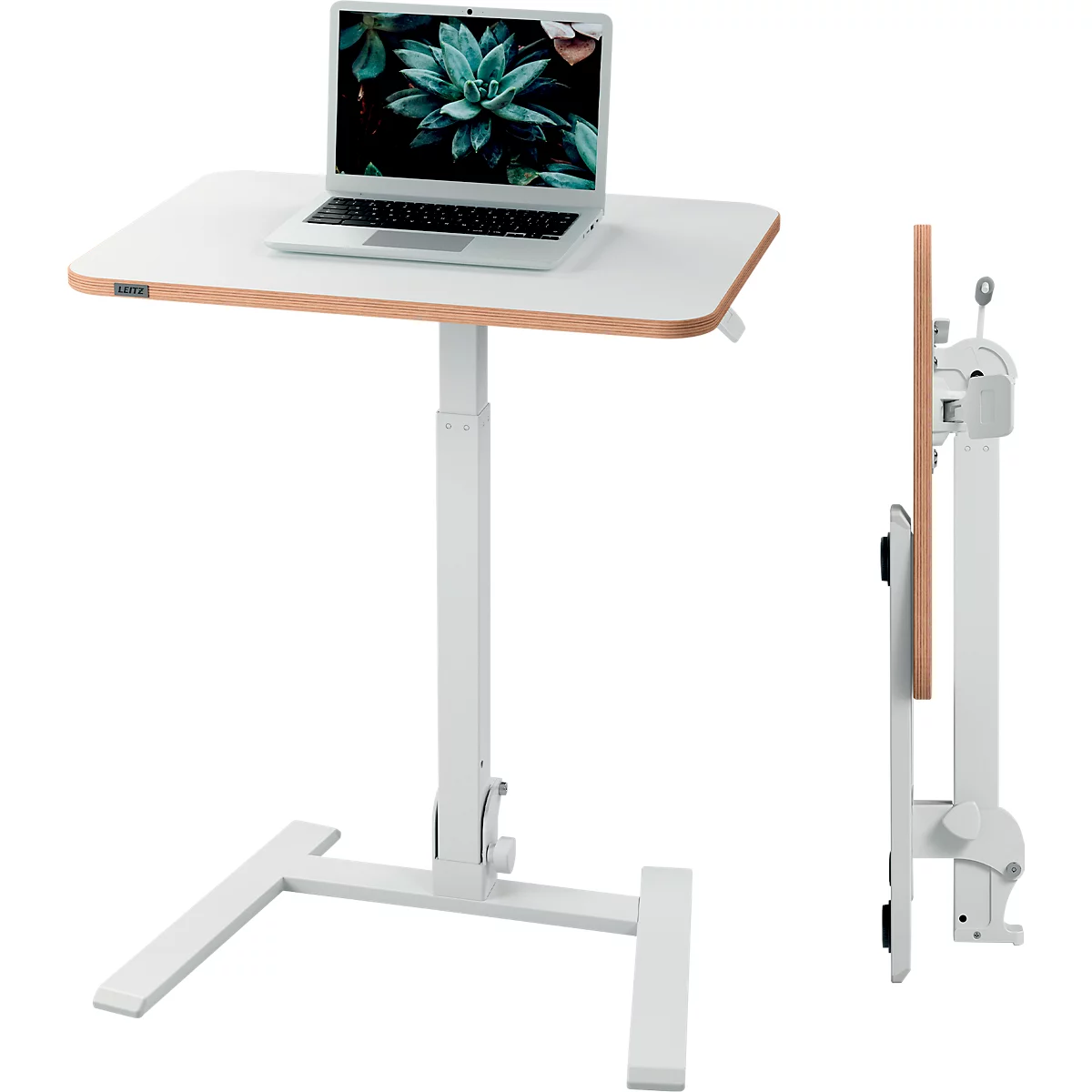 Een witte, in hoogte verstelbare laptoptafel met een laptop erop. Rechts in de afbeelding is de tafel opgevouwen weergegeven.