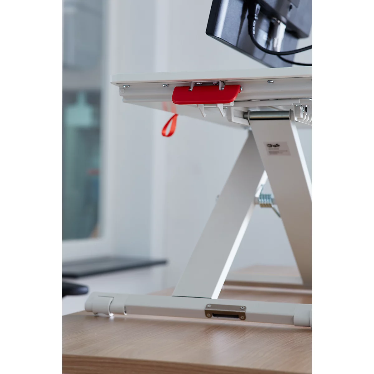 Leitz Ergo Cosy bureaublad, voor zittende en staande positie, in hoogte verstelbaar, met uitschuifbaar toetsenbordblad, B 800 x D 420 x H 72-380 mm, grijs