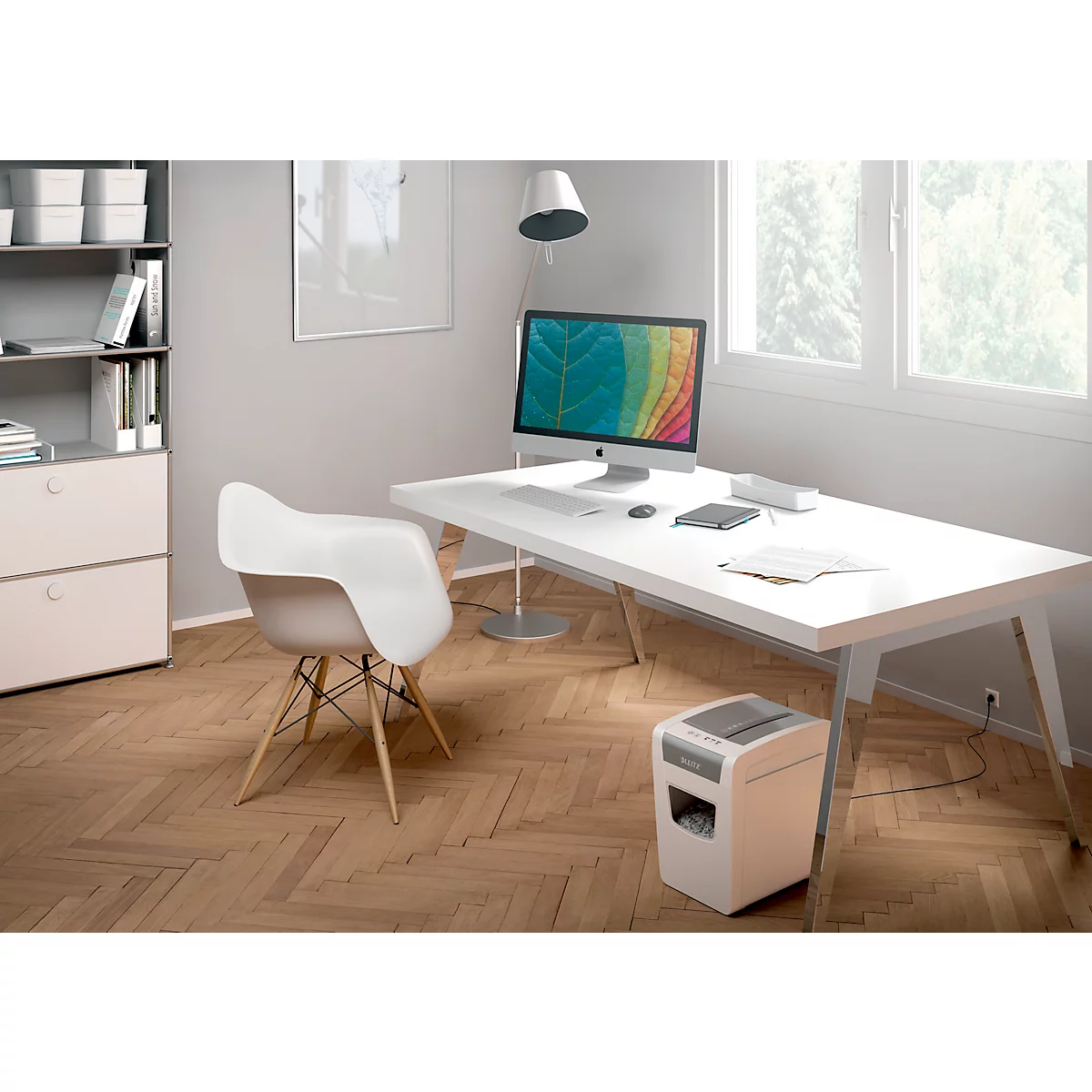 Leitz IQ Home Office Destructora de papel Slim P4, corte de partículas 4 x 28 mm, 23 l, capacidad de corte de 10 hojas, tecnología antiatasco, blanca