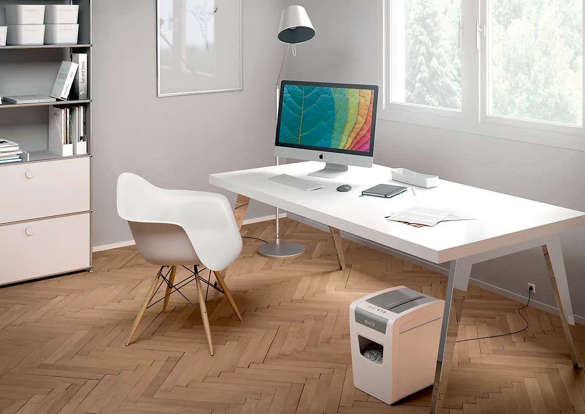 Leitz IQ Home Office Slim Aktenvernichter P4, Partikelschnitt 4 x 28 mm, 23 l, 10 Blatt Schnittleistung, Anti-Papierstau-Technologie, weiß