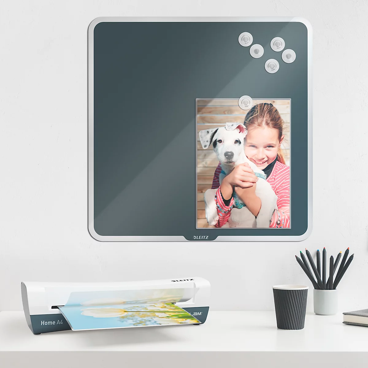 Leitz lamineermachine iLAM Home A4 EU, tot A4, voor folies met een dikte van 75-125 µm, 300 mm/min, incl. film starter kit, wit-grijs