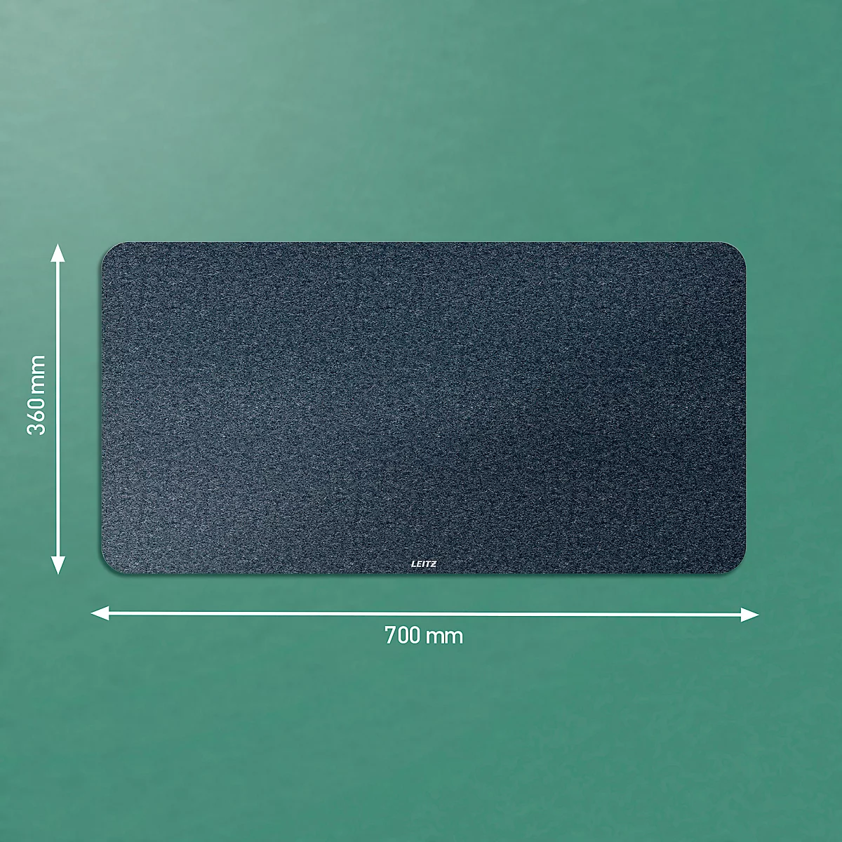 Dunkelblaue rechteckige Schreibtischunterlage, Maße: 700 x 360 mm, abgerundete Ecken, Produktname am unteren Rand.